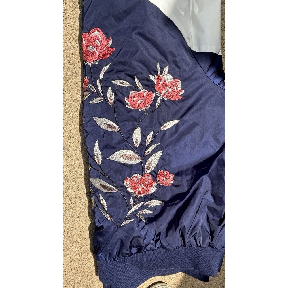 Torrid Floral Bomber Jacket moto boho chic Satin Navy  Sz 3 Embroidered coat - Picture 3 of 5